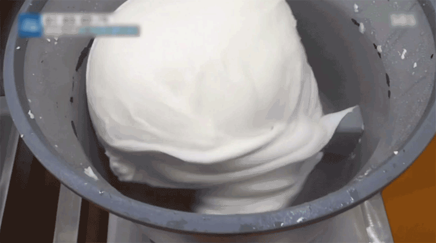 04_귀정떡굴리는01_gif.gif