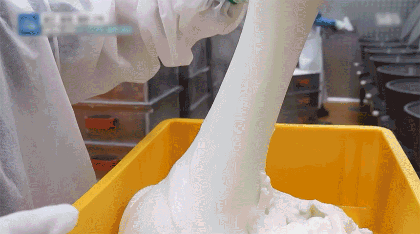 10_귀정떡늘리는_gif.gif