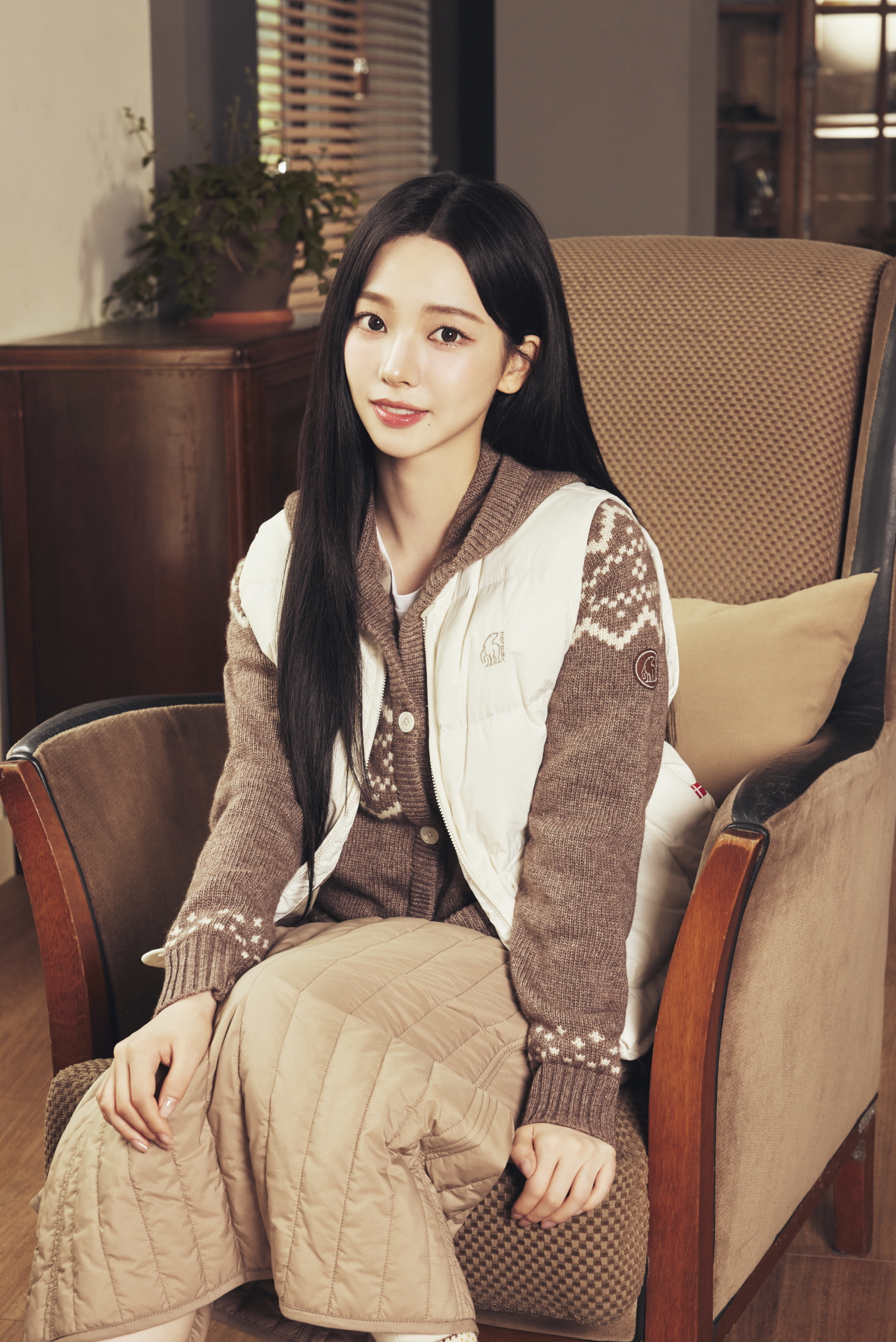 25FW_KARINA_5-3.jpg
